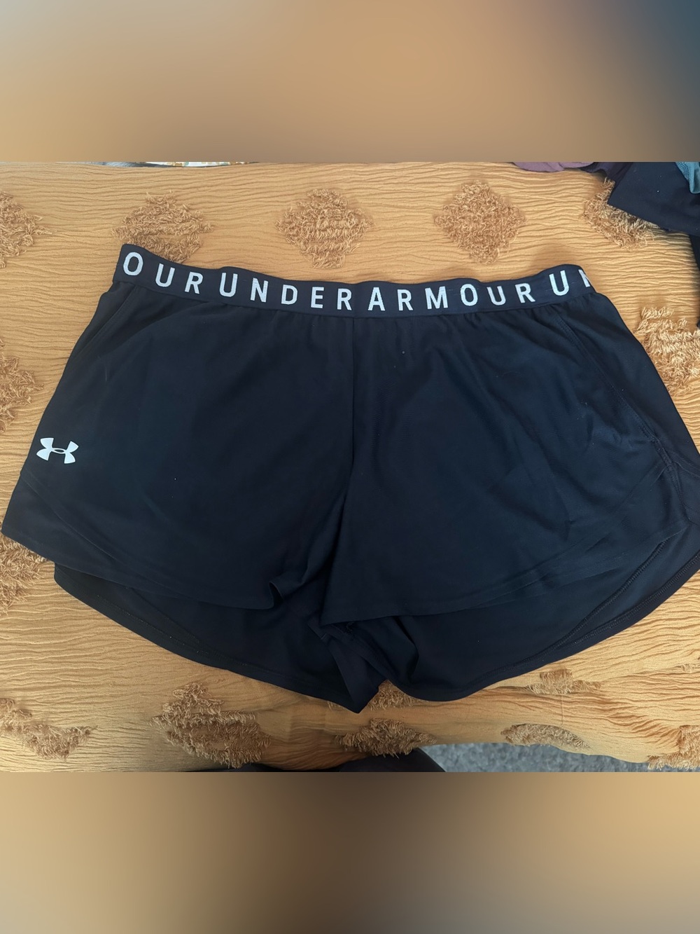 Under Armour black loose shorts, 3” inseam, size XL